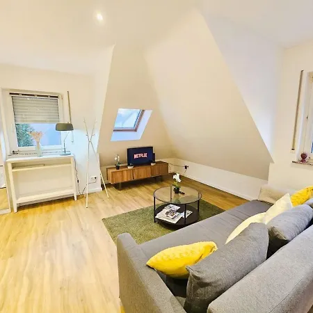 Apartment Urban Calm 2br With Parking Space