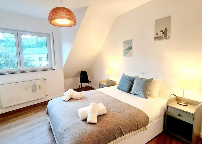 Apartment Urban Calm 2br With Parking Space